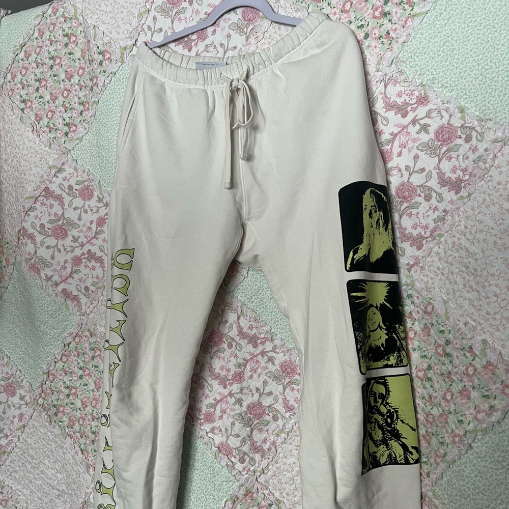 ✨Rare Billie Eilish “Happier Than Ever” Tour Sweatpants✨